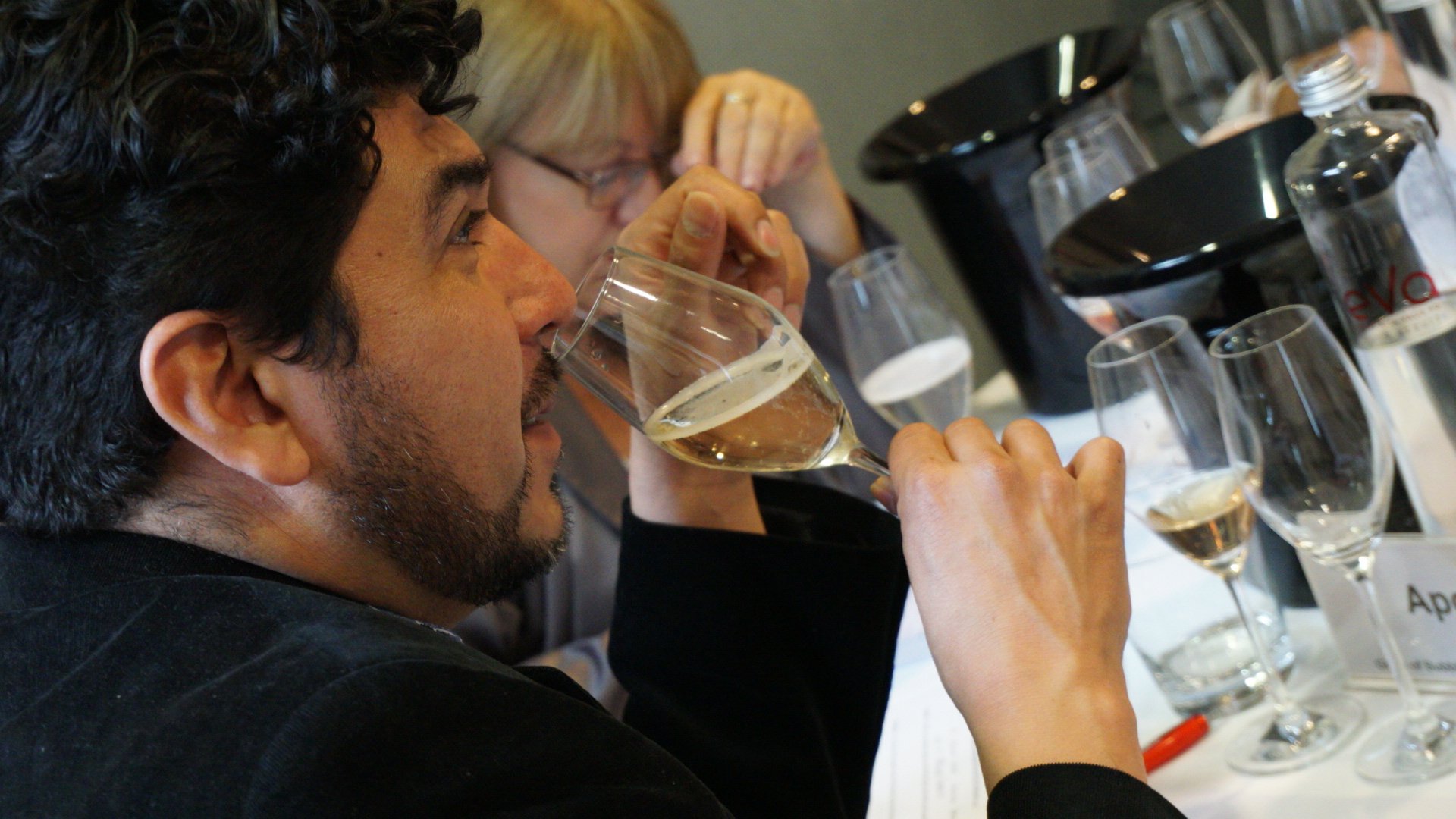 Judges tasting the champagnes and sparkling wines